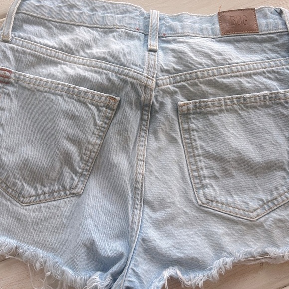 BDG High Rise Girlfriend Denim Shorts - Picture 2 of 5